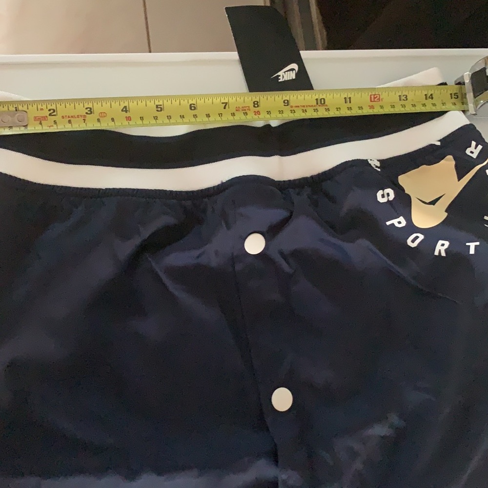 Nike Sports Skirt. - Picture 7 of 7